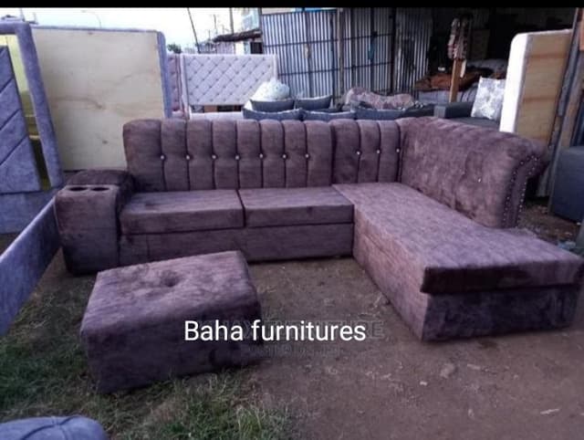 corner seat  available at a cheap price of ksh@40k